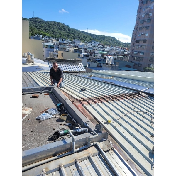 鐵皮屋頂加延白鐵浪板工程,佳德金屬企業社