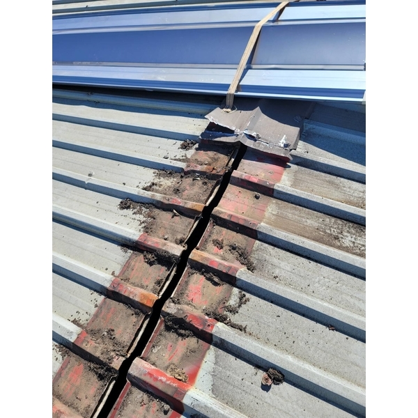 鐵皮屋頂加延白鐵浪板工程-佳德金屬企業社