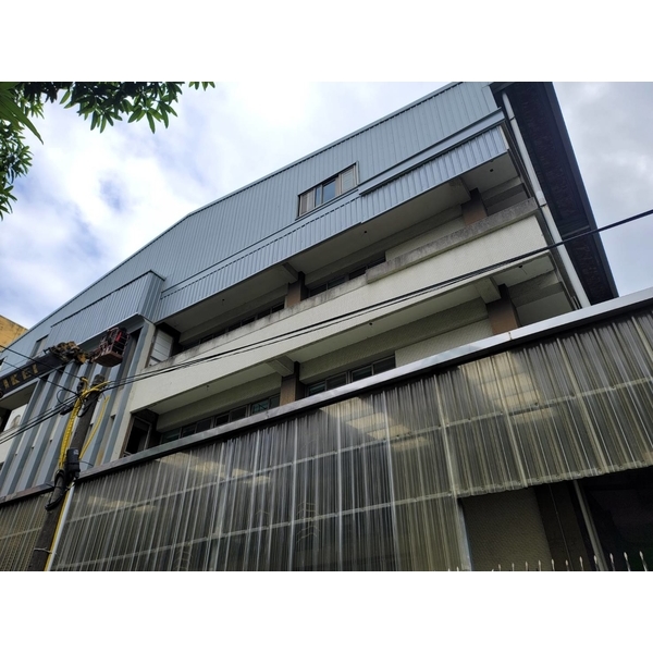 水泥外牆水泥剝落 封製鐵皮預防水泥剝落-佳德金屬企業社