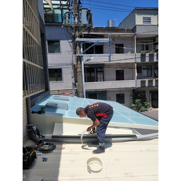 玻璃採光罩製作安裝-佳德金屬企業社