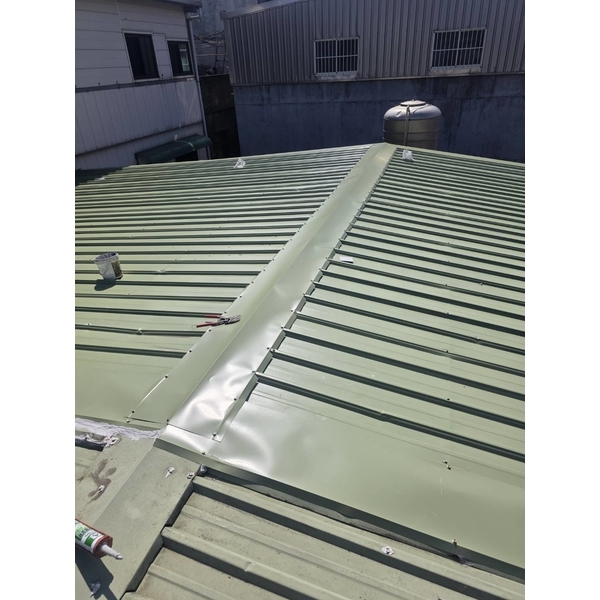 鐵皮屋頂搭建防漏-佳德金屬企業社