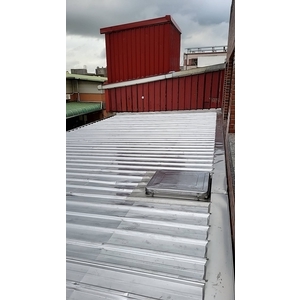不銹鋼鐵皮屋頂搭建