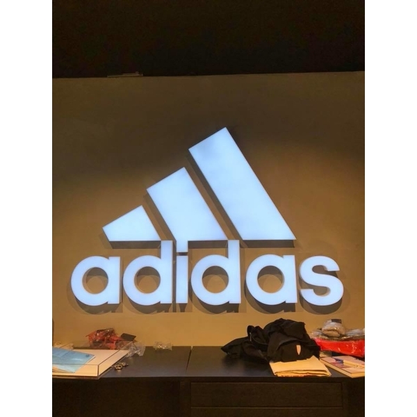 外牆案名,全億金屬製品有限公司