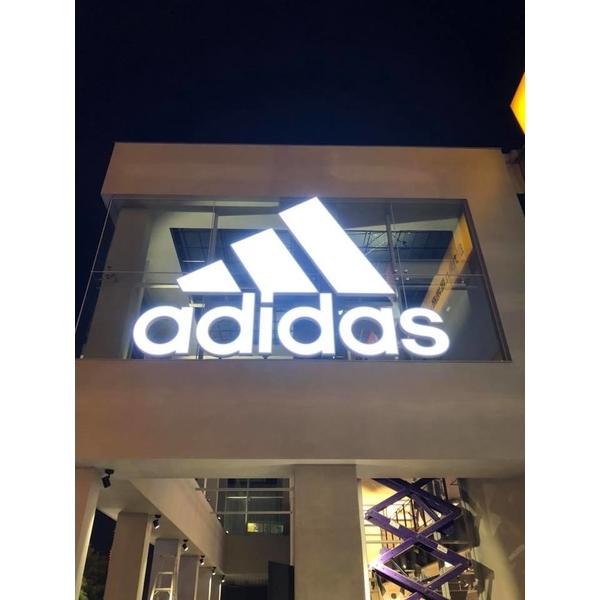 外牆案名,全億金屬製品有限公司