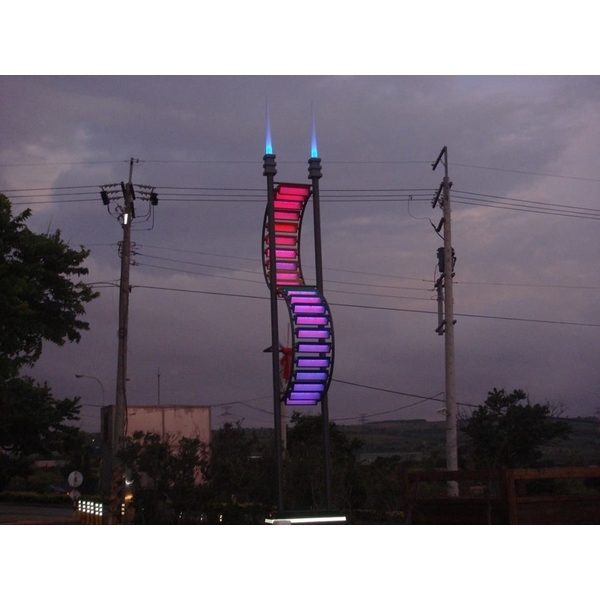 亮化工程,全億金屬製品有限公司