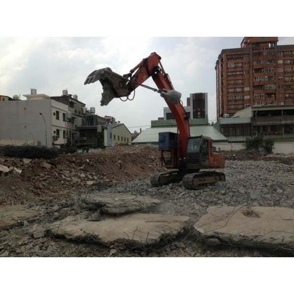 新竹縣竹北市立游泳池拆除,鑫益興企業有限公司