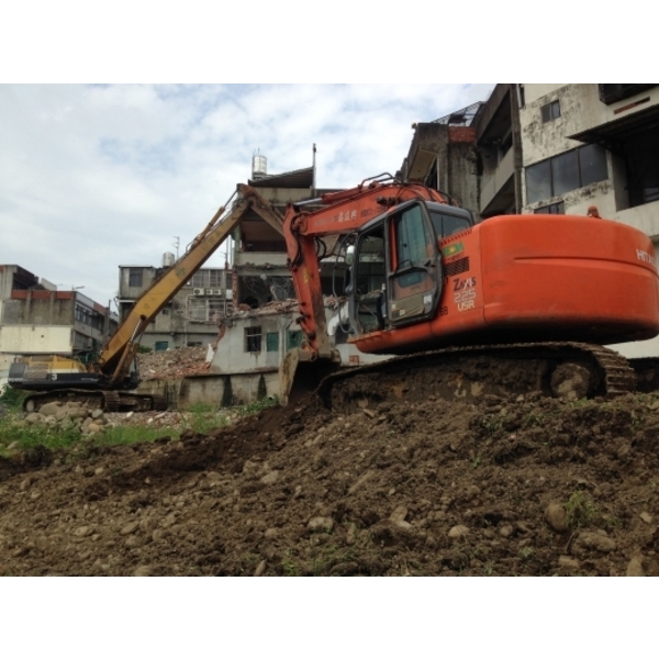 新竹縣芎林重劃區民宅拆除,鑫益興企業有限公司