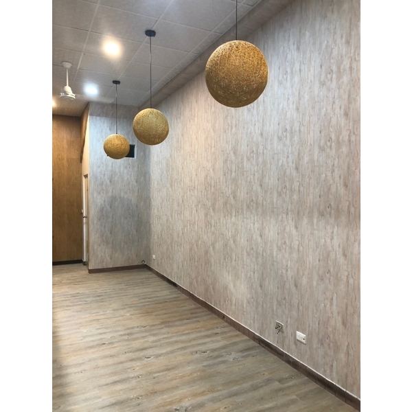 鍋燒麵店-壁紙塑膠地磚施作,居久屋企業有限公司