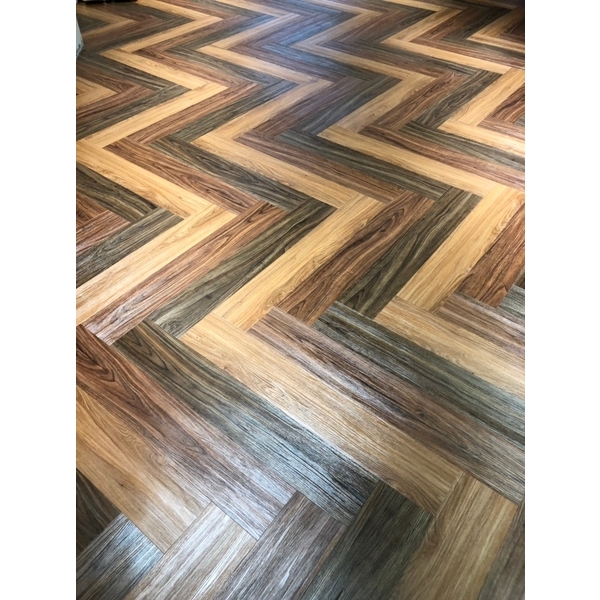 湘饌海鮮- 塑膠地磚設計施作-居久屋企業有限公司