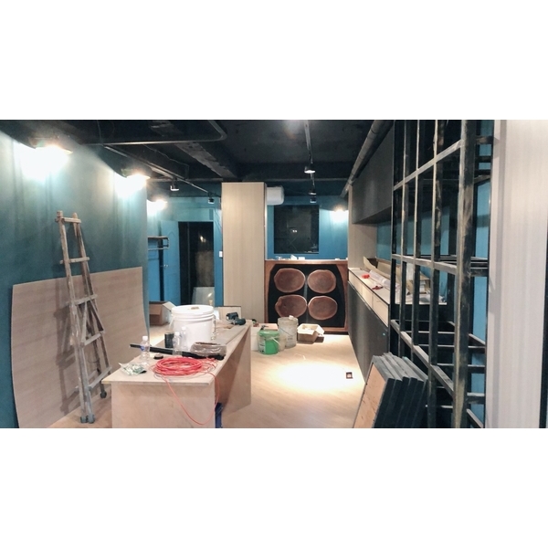 桃園西裝店工業風設計施工,居久屋企業有限公司