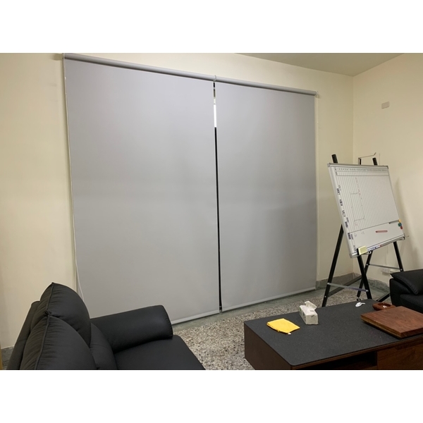 斗六-塑膠地磚灰色捲簾施作-居久屋企業有限公司