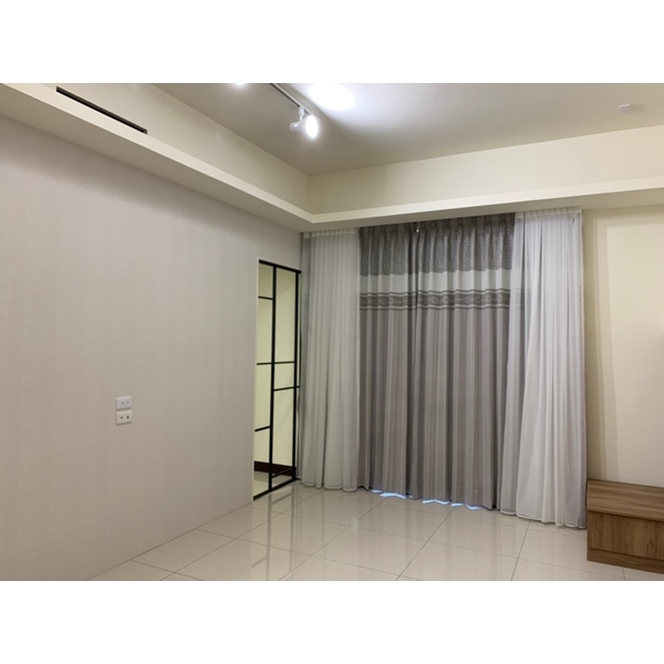 官田造鎮-窗簾壁紙捲簾調光簾施作-居久屋企業有限公司