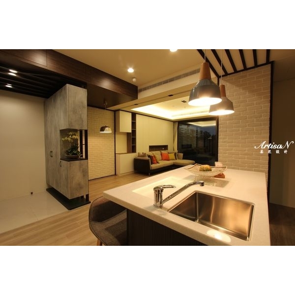 客廳、餐廳、廚房通透格局