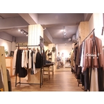 木作裝飾柱＋挑高輕工業風天花 - 芸匠室內裝修設計有限公司