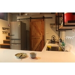 造型穀倉門與衛浴入口 - 芸匠室內裝修設計有限公司