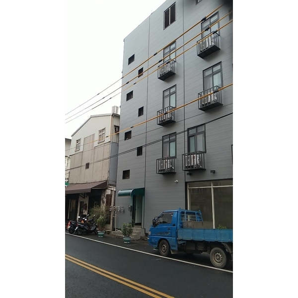 外牆拉皮以及冷氣護欄架安裝