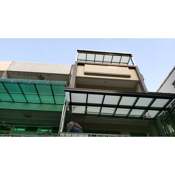 白鐵烤漆採光罩-銓盛鍛造工程行