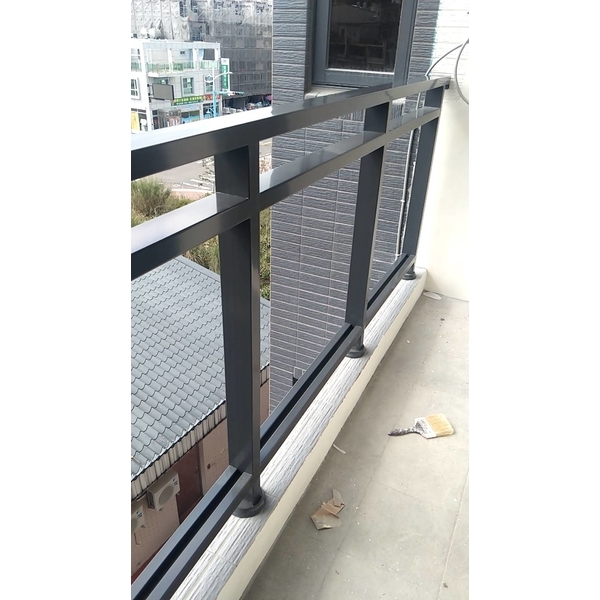 陽台玻璃欄桿