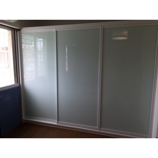 隔間門板 隔間門板,群匠室內裝潢設計有限公司