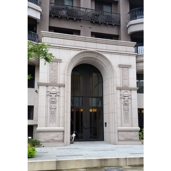 不銹鋼烤漆大門 不銹鋼烤漆大門-潤錏金屬有限公司