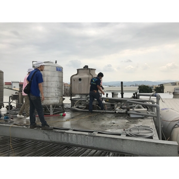 更換水塔,臣富空調工程有限公司