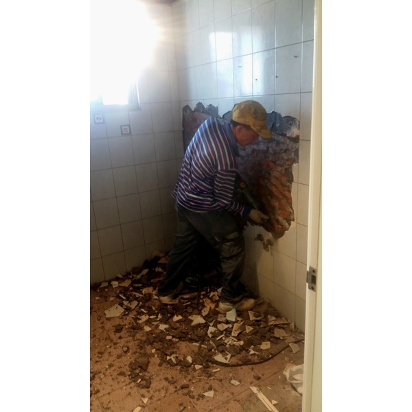 廁所地板整修工程