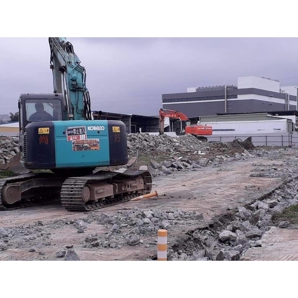 打除拆除工程（破碎、鋼牙）