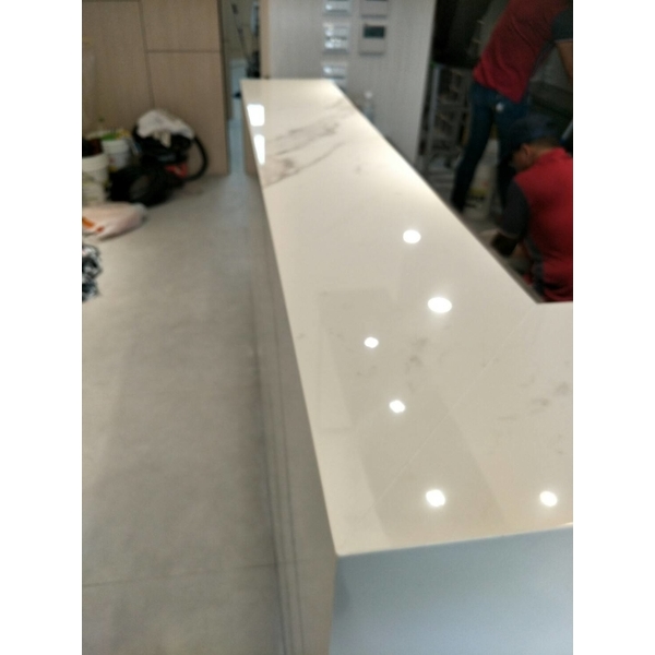 眼科診所接待櫃台無接縫施做-磨石通工程公司