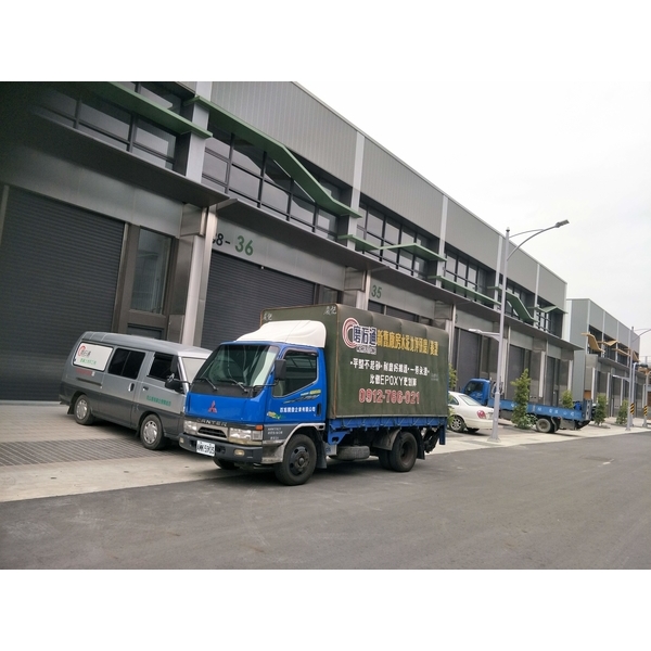 新市黑金剛園區某精密加工廠,磨石通工程公司