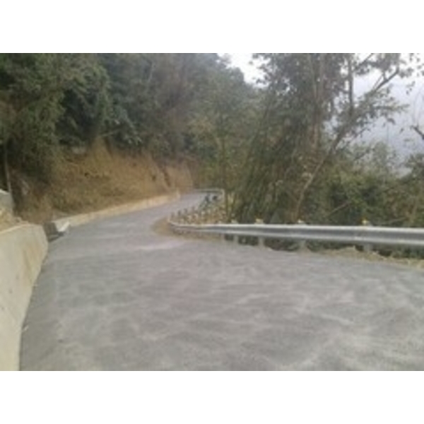 鋼板護欄-宏鼎鋼鐵興業股份有限公司