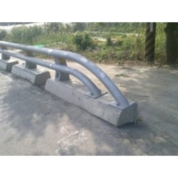 雙管金屬護欄-宏鼎鋼鐵興業股份有限公司