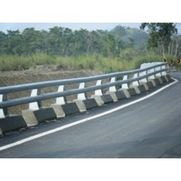 雙管金屬護欄-宏鼎鋼鐵興業股份有限公司