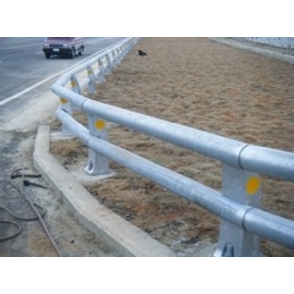 雙管金屬護欄,宏鼎鋼鐵興業股份有限公司