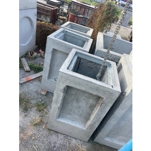 雨水陰井 , 合發水泥加工所
