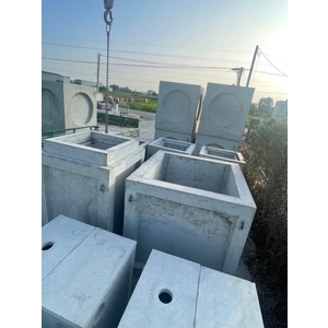 雨水陰井 , 合發水泥加工所