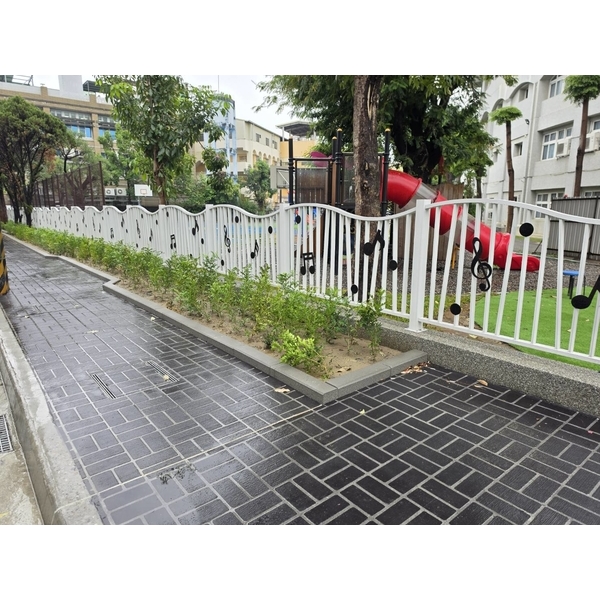 臺中格柵工程實績｜臺中市太平國民小學鋁格柵工程