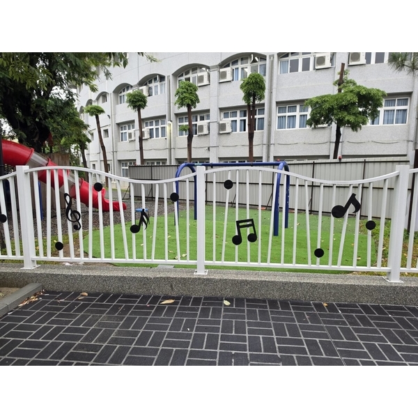 臺中格柵工程實績｜臺中市太平國民小學鋁格柵工程