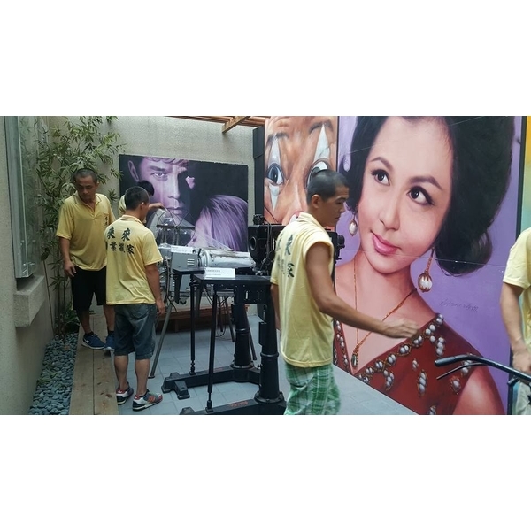 各式精密儀器搬遷吊掛-來來專業搬家公司