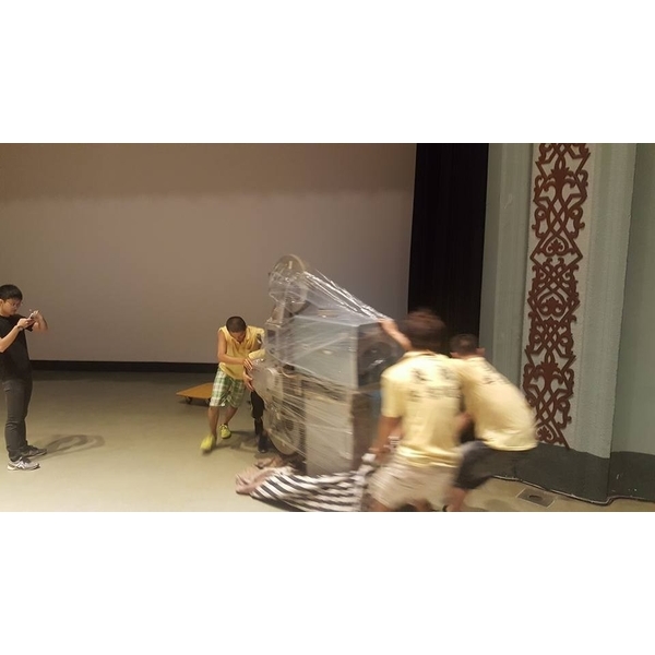 各式精密儀器搬遷吊掛-來來專業搬家公司