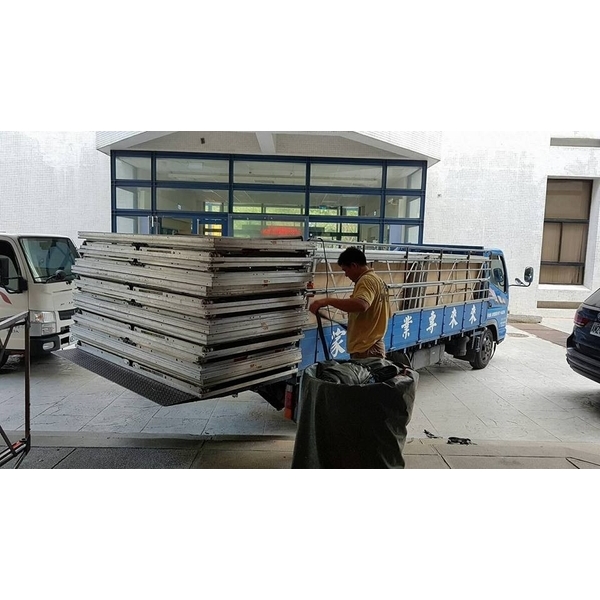 OA辦公傢俱拆裝搬運-來來專業搬家公司