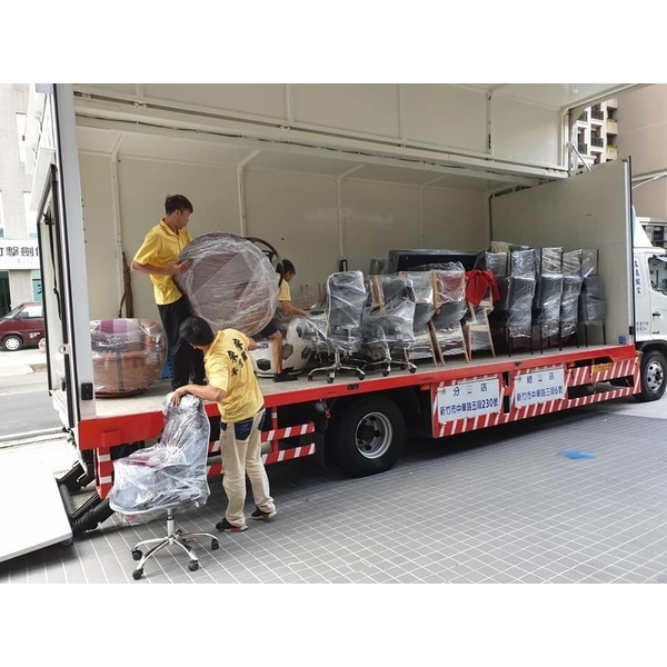 11噸歐翼可側掀箱型大貨車-來來專業搬家公司