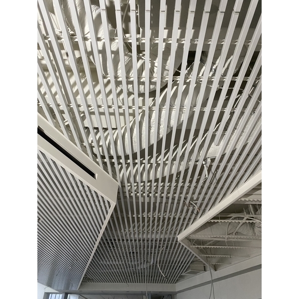 金屬天花板造型