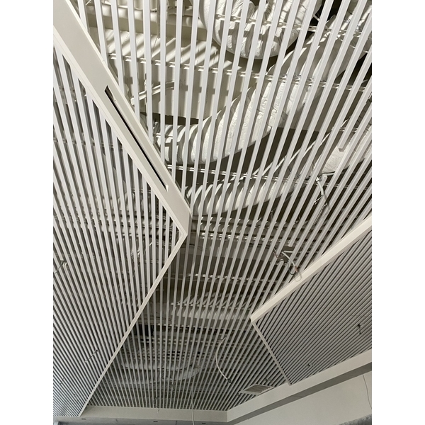 金屬天花板造型