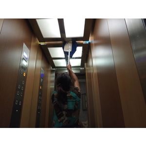 電梯清潔
