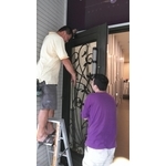 玄關門安裝更新 - 真品商行