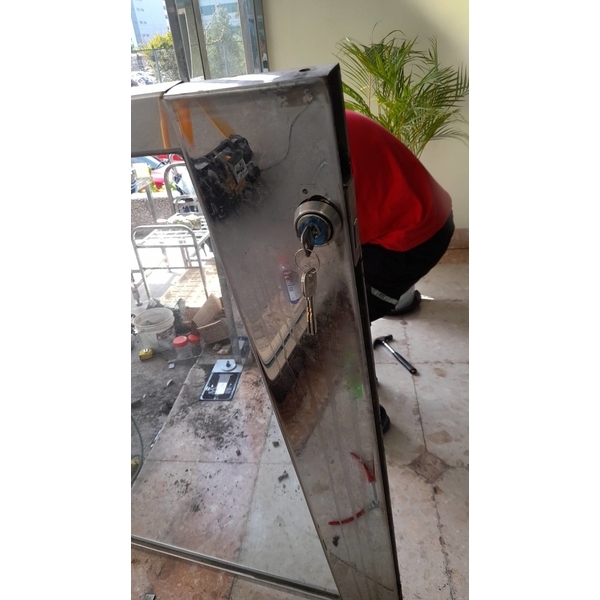 地鉸鏈安裝(更新) 地鉸鏈安裝(更新)-真品商行