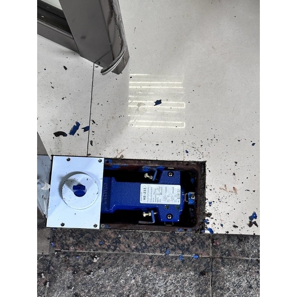 地鉸鏈安裝(更新)-真品商行