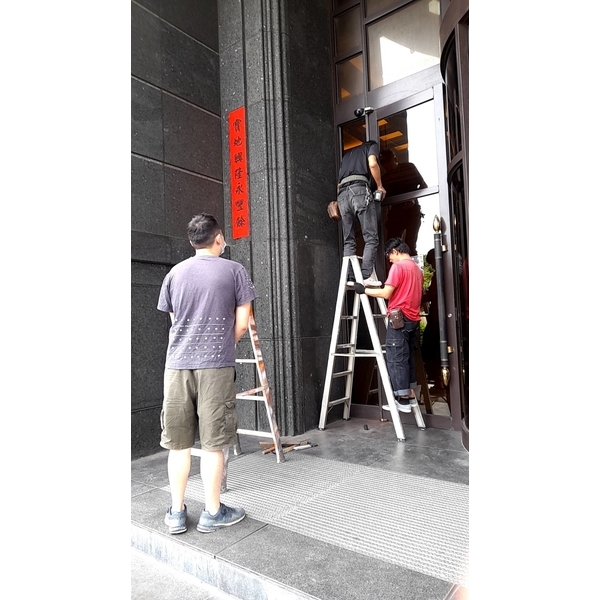 玻璃門安裝-真品商行