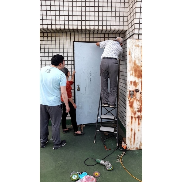 金屬（防火）門更新維修保養