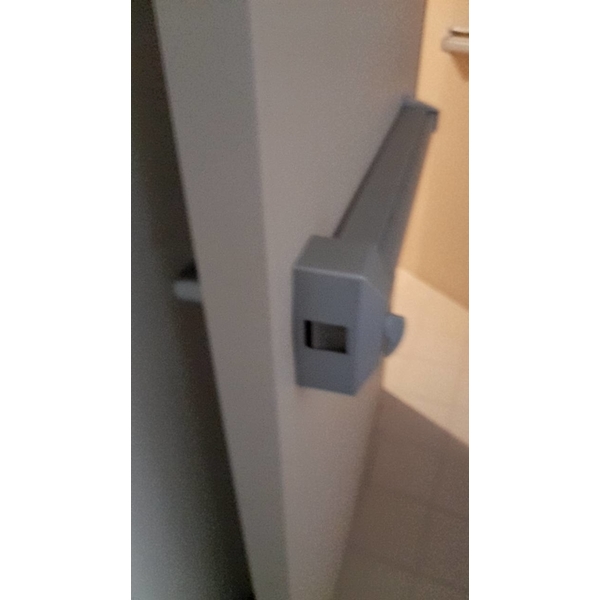 各式鉸鏈門鎖五金維修更新-真品商行